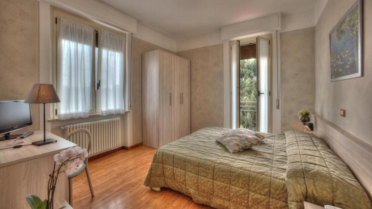 Hotel Bel Sito Peschiera Пескьера-дель-Гарда Экстерьер фото